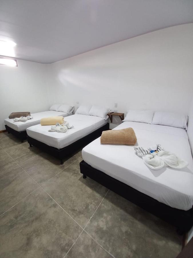 Artesanos Y Turistas Apartment Guatapé Екстериор снимка
