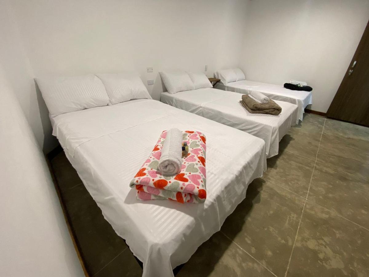 Artesanos Y Turistas Apartment Guatapé Екстериор снимка