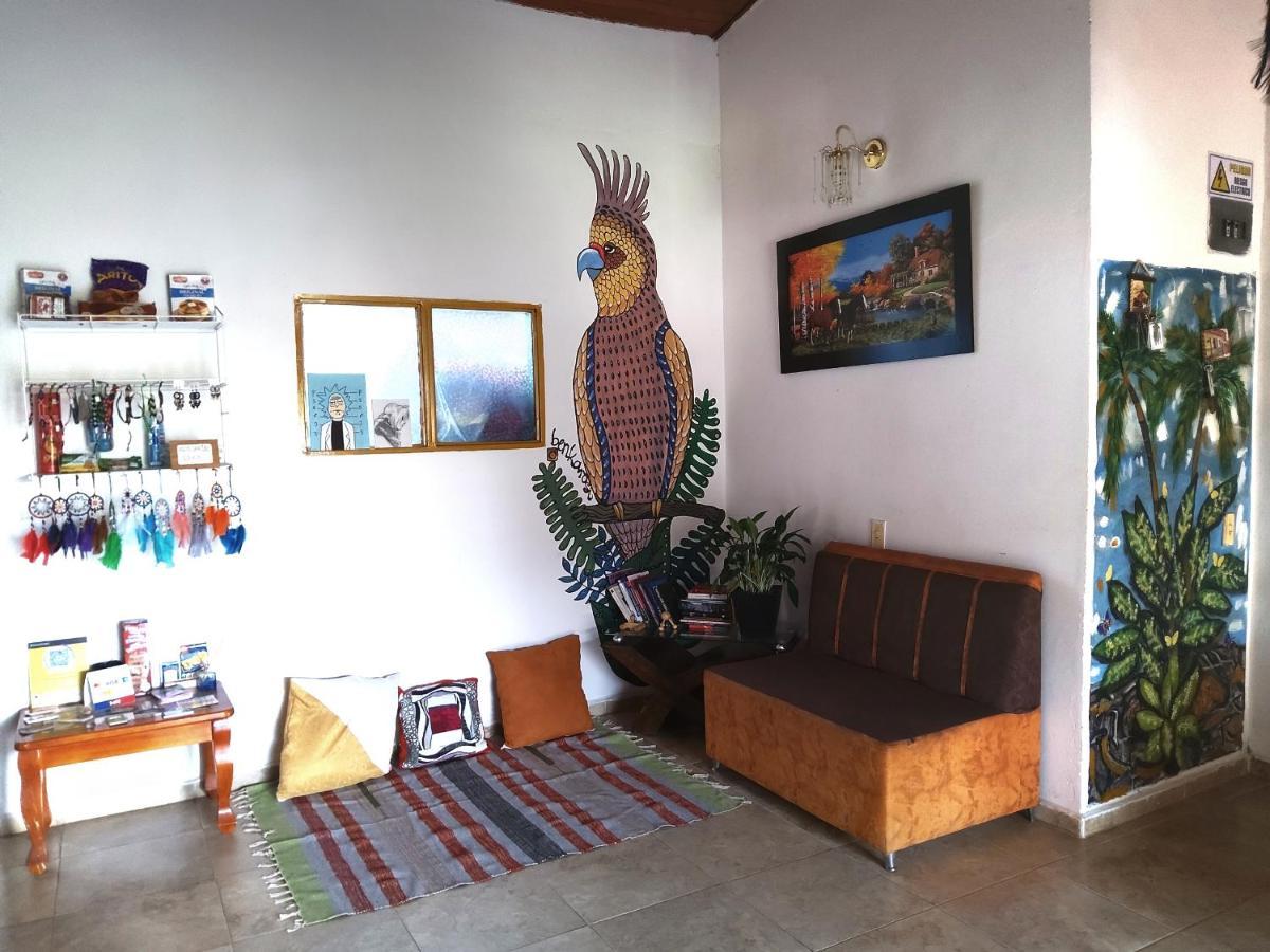 Artesanos Y Turistas Apartment Guatapé Екстериор снимка